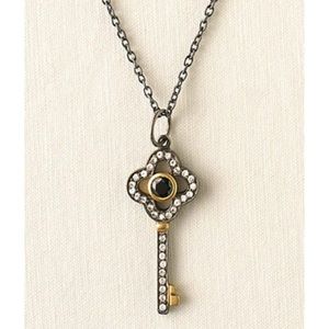 Stella & Dot Retired Key Necklace